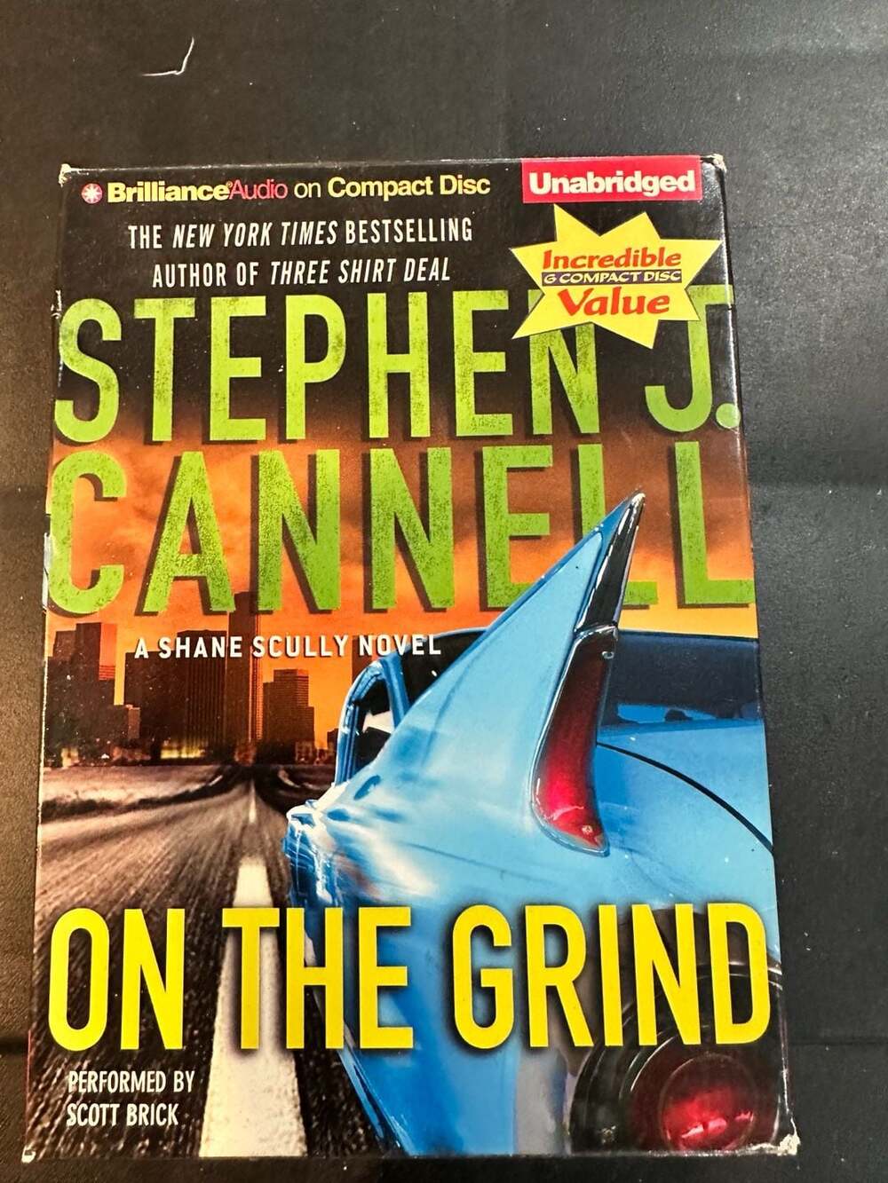 On the Grind: A Shane Scully Novel by Stephen J. Cannell (Unabridged Audio CD)